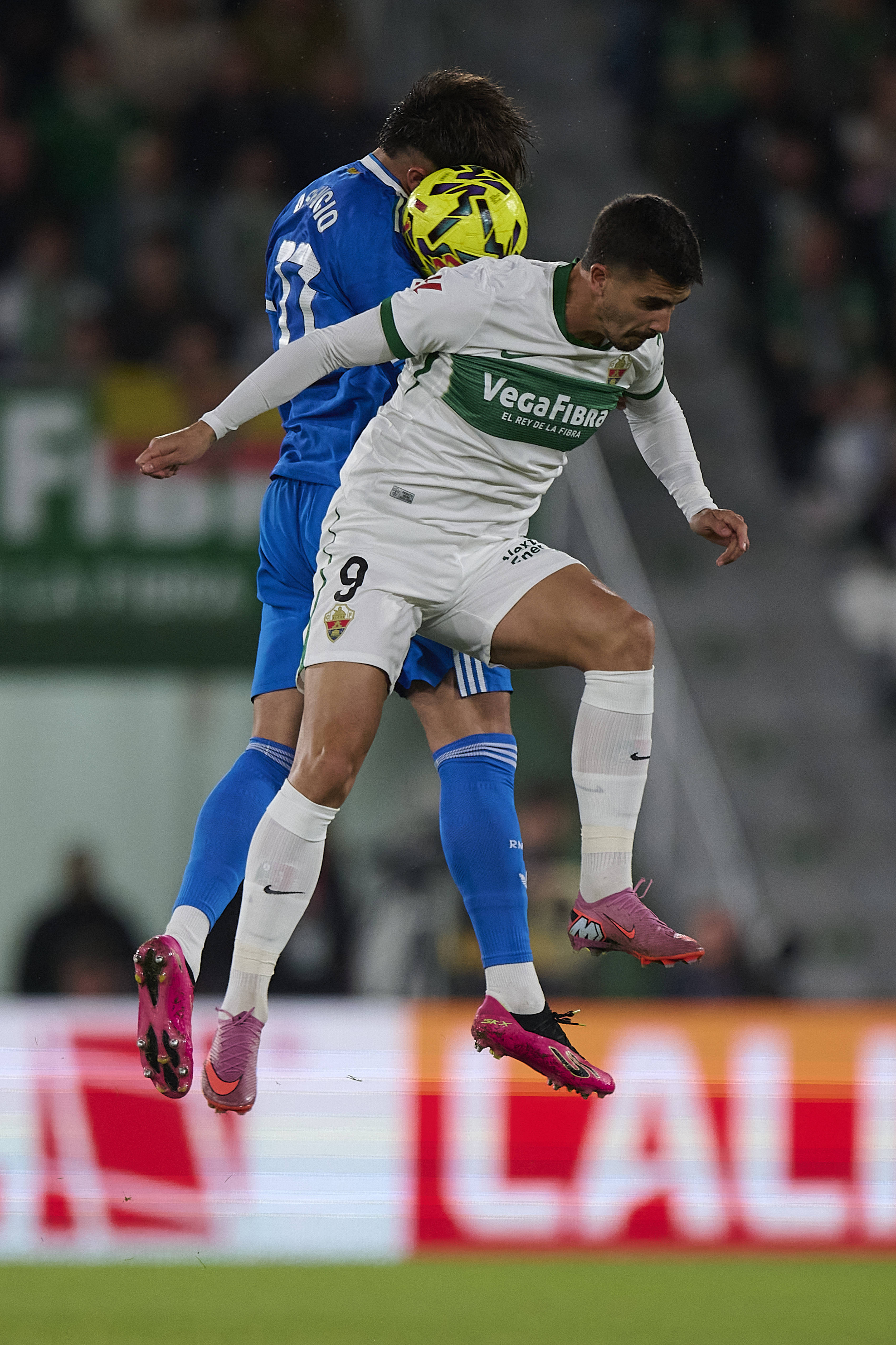 LOL英雄联盟投注-包含今夜突围战来临，葡萄牙体育围绕西甲官宣签约，媒体盛赞，年轻球员得到机会的词条