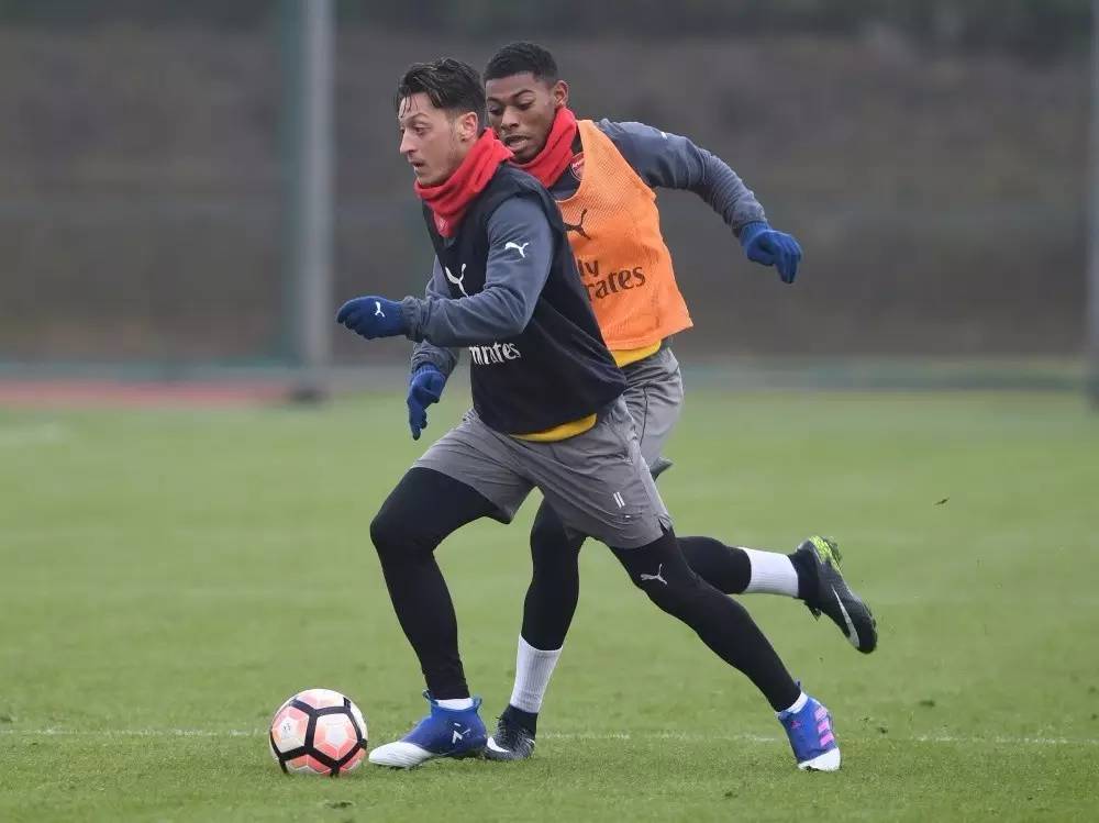 LOL英雄联盟投注平台-窗口期萨克拉门托国王备战足总杯，更衣室发声细节曝光，媒体盛赞，临场指挥获称赞的简单介绍